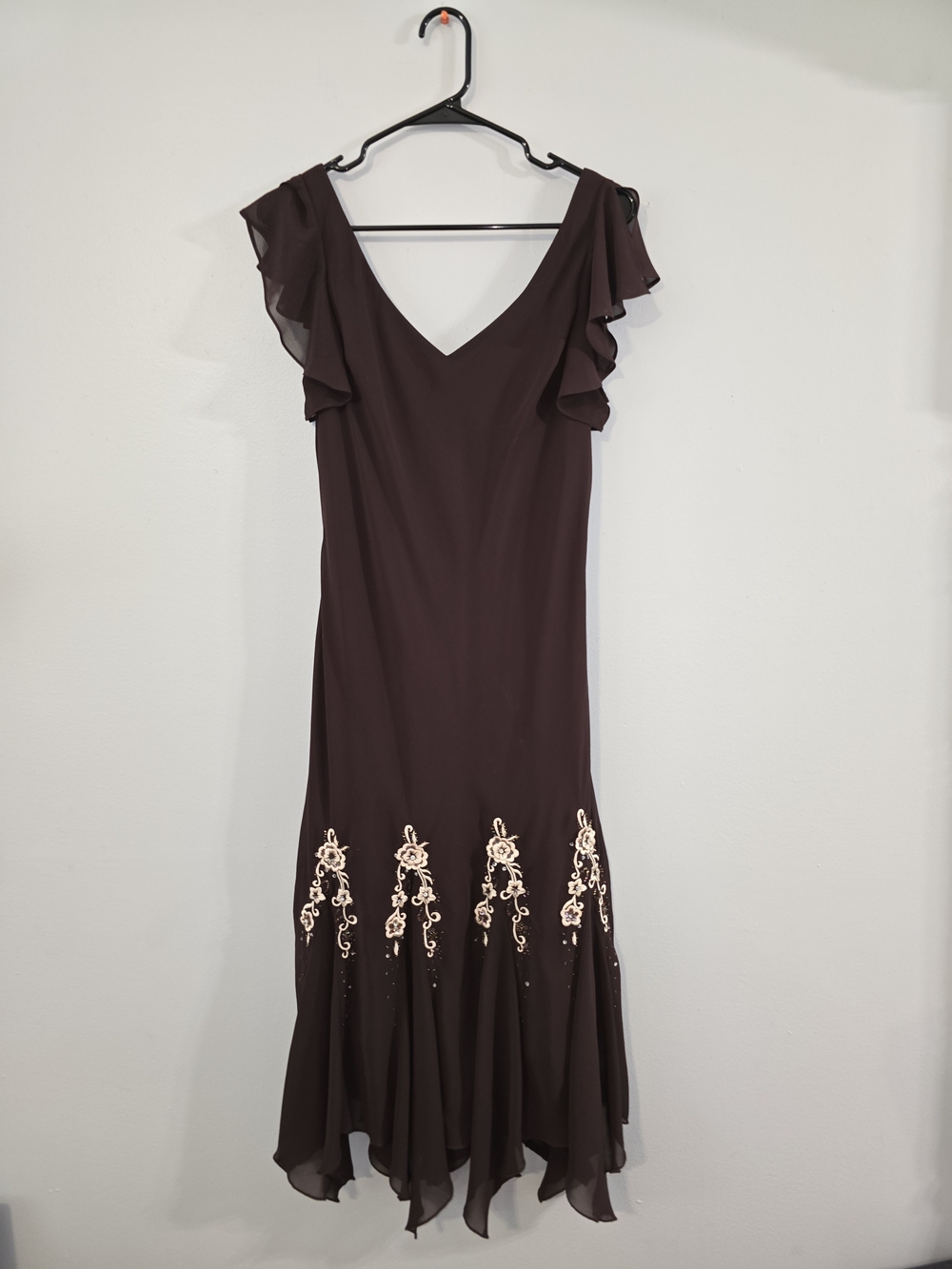 Elegant Brown V-Neck Ruffle Sleeve Dress with Embroidered Hem